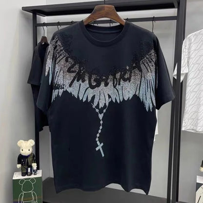 Apex Ritual – ウィング＆ドリル柄コットンTシャツ – メンズ半袖カジュアルTシャツ