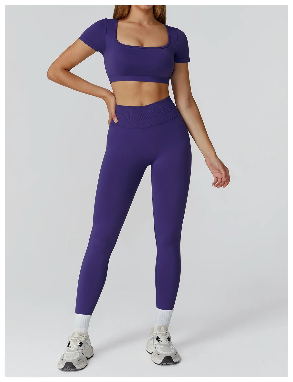 Apex Ritual – Seamless Quick-Dry Sportswear – Women's Square Neck Gym Crop Top & Long Sleeve