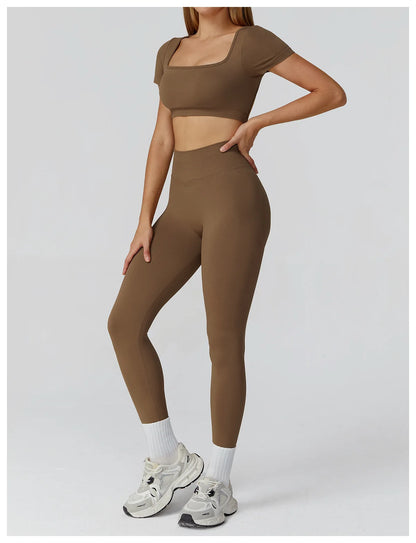 Apex Ritual – Seamless Quick-Dry Sportswear – Women's Square Neck Gym Crop Top & Long Sleeve