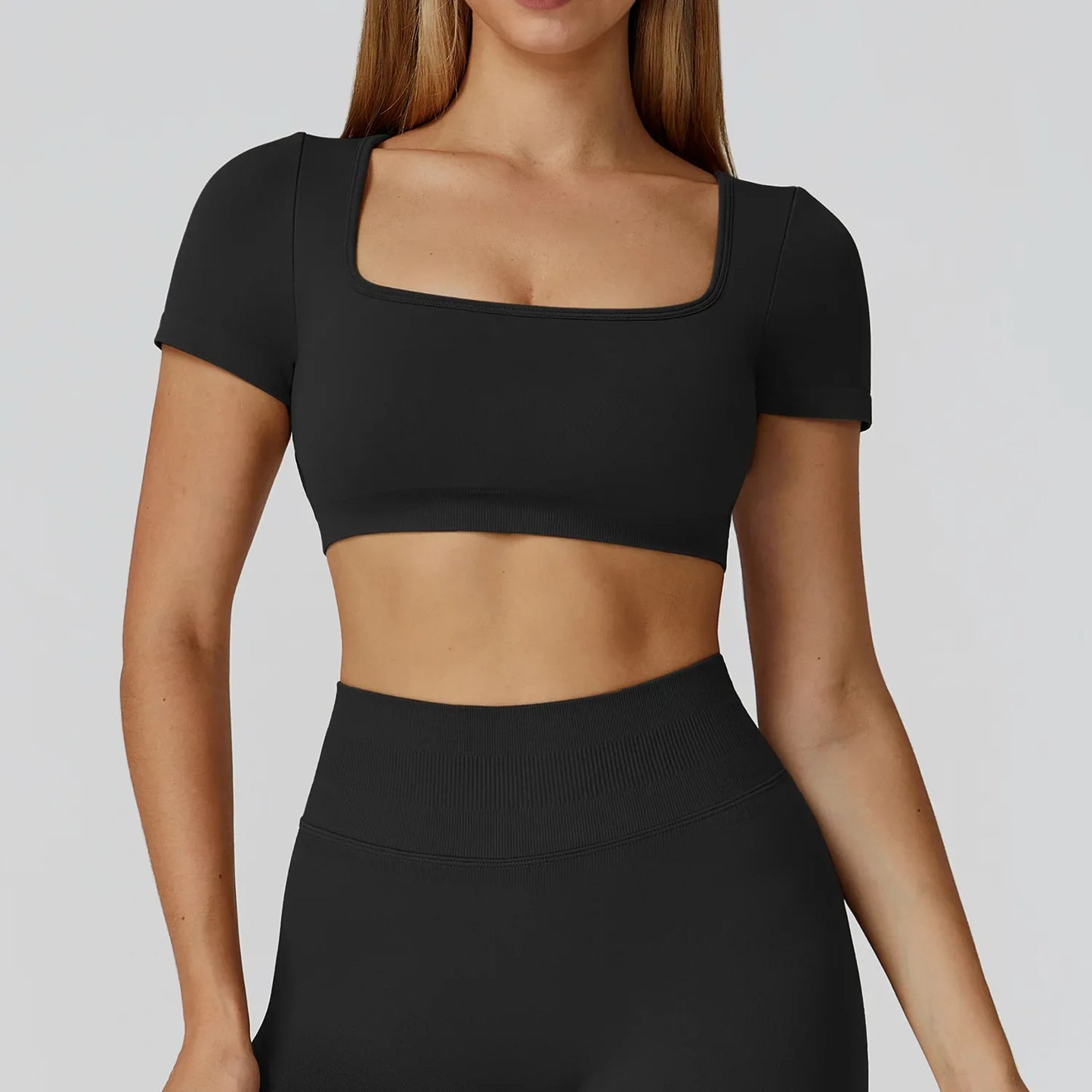 Apex Ritual – Seamless Quick-Dry Sportswear – Women's Square Neck Gym Crop Top & Long Sleeve
