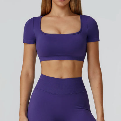 Apex Ritual – Seamless Quick-Dry Sportswear – Women's Square Neck Gym Crop Top & Long Sleeve
