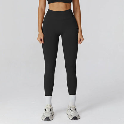 Apex Ritual – Seamless Quick-Dry Sportswear – Women's Square Neck Gym Crop Top & Long Sleeve