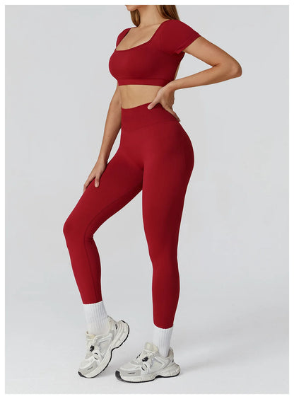 Apex Ritual – Seamless Quick-Dry Sportswear – Women's Square Neck Gym Crop Top & Long Sleeve