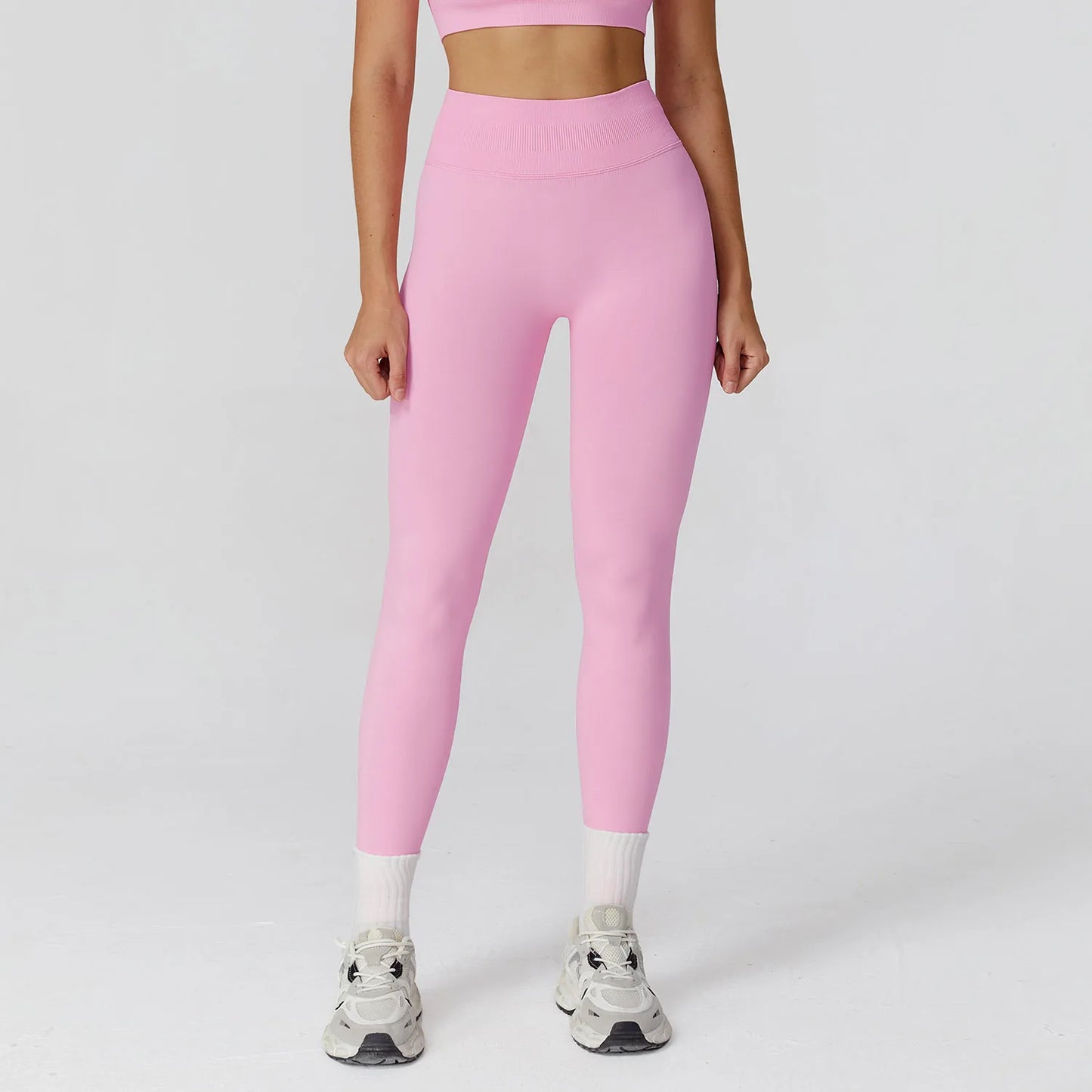 Apex Ritual – Seamless Quick-Dry Sportswear – Women's Square Neck Gym Crop Top & Long Sleeve