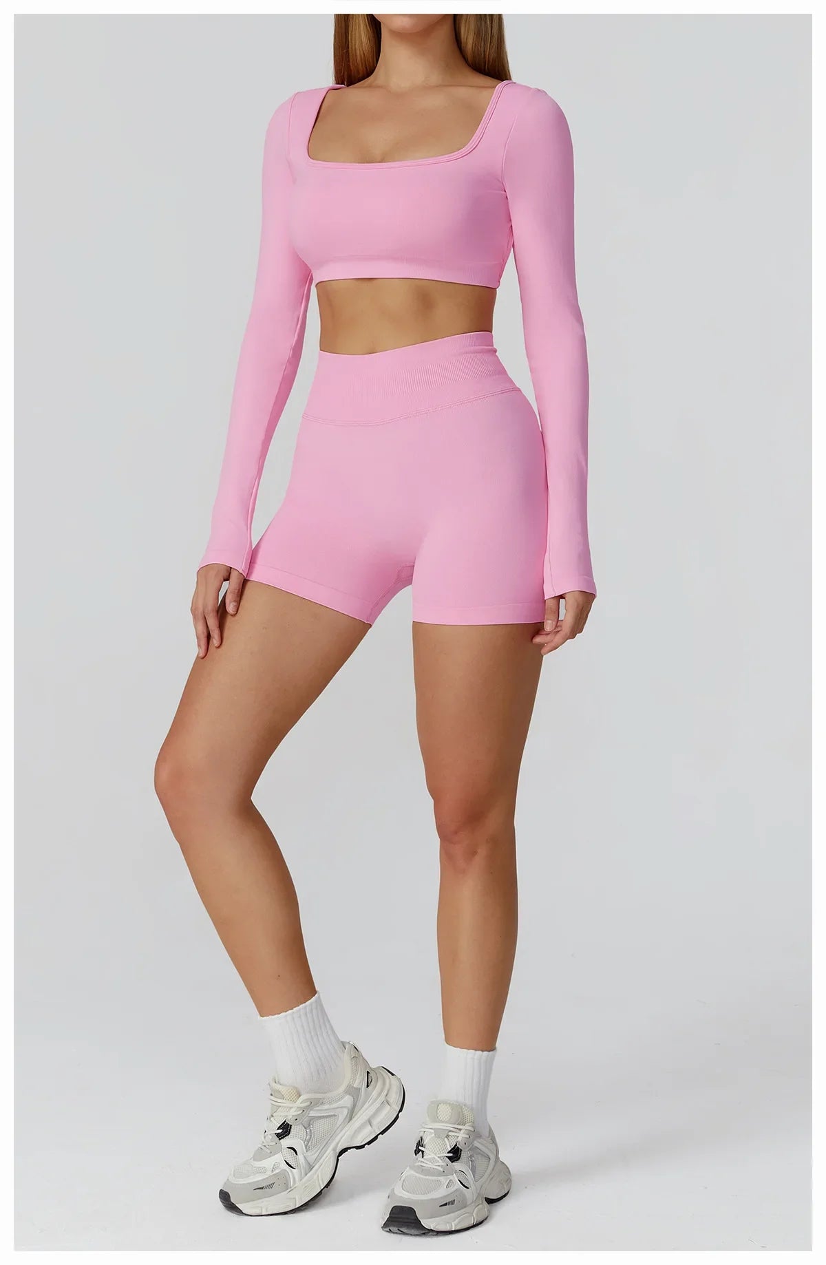 Apex Ritual – Seamless Quick-Dry Sportswear – Women's Square Neck Gym Crop Top & Long Sleeve