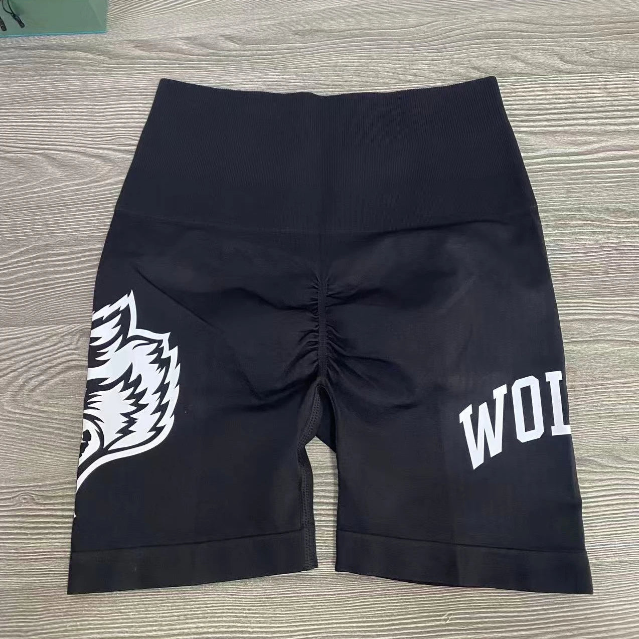Apex Ritual – Wolf Head Sport Shorts Women – Seamless Knitted Thigh-Lifting Yoga Pants